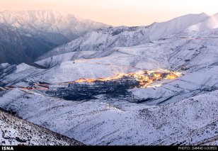Winter joys in Iran (Photo credit: Samad Kourdi, ISNA)