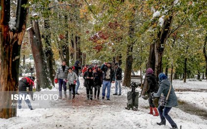 Autumn snow in Rasht - Gilan Province, Iran (Photo credits: Ashkan Shabani, ISNA)
