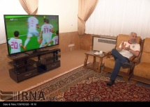 Iranian president Hassan Rouhani watching the match. Photo credit: IRNA.